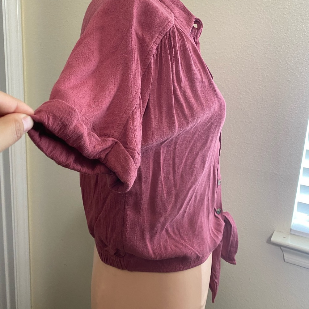 American eagle button down top ✨🌹 - Picture 6 of 6